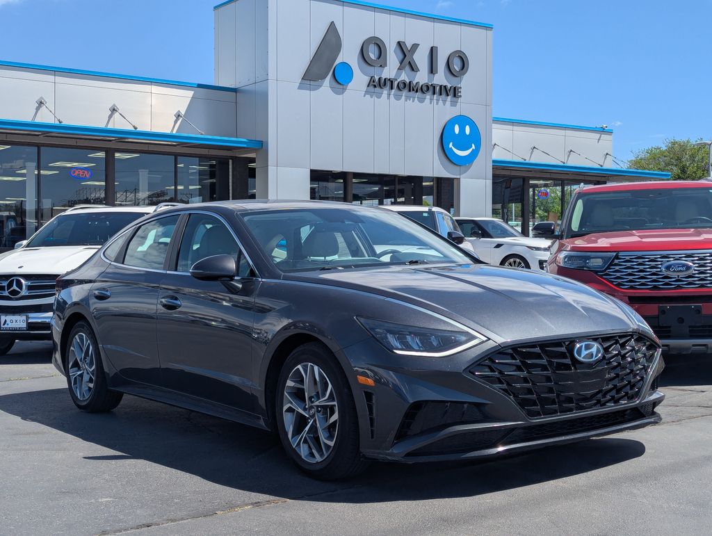 2020 Hyundai Sonata SEL's photo