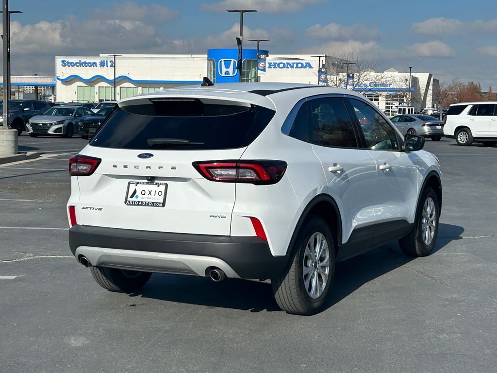 2023 Ford Escape Active photo 3