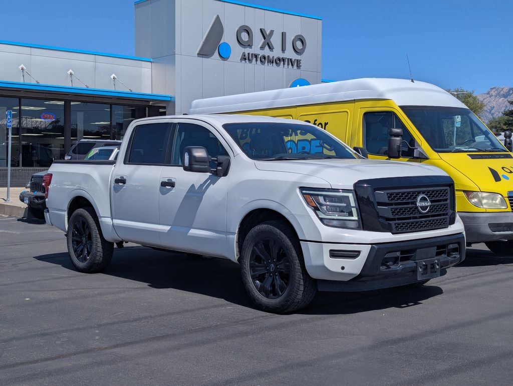 2023 Nissan Titan