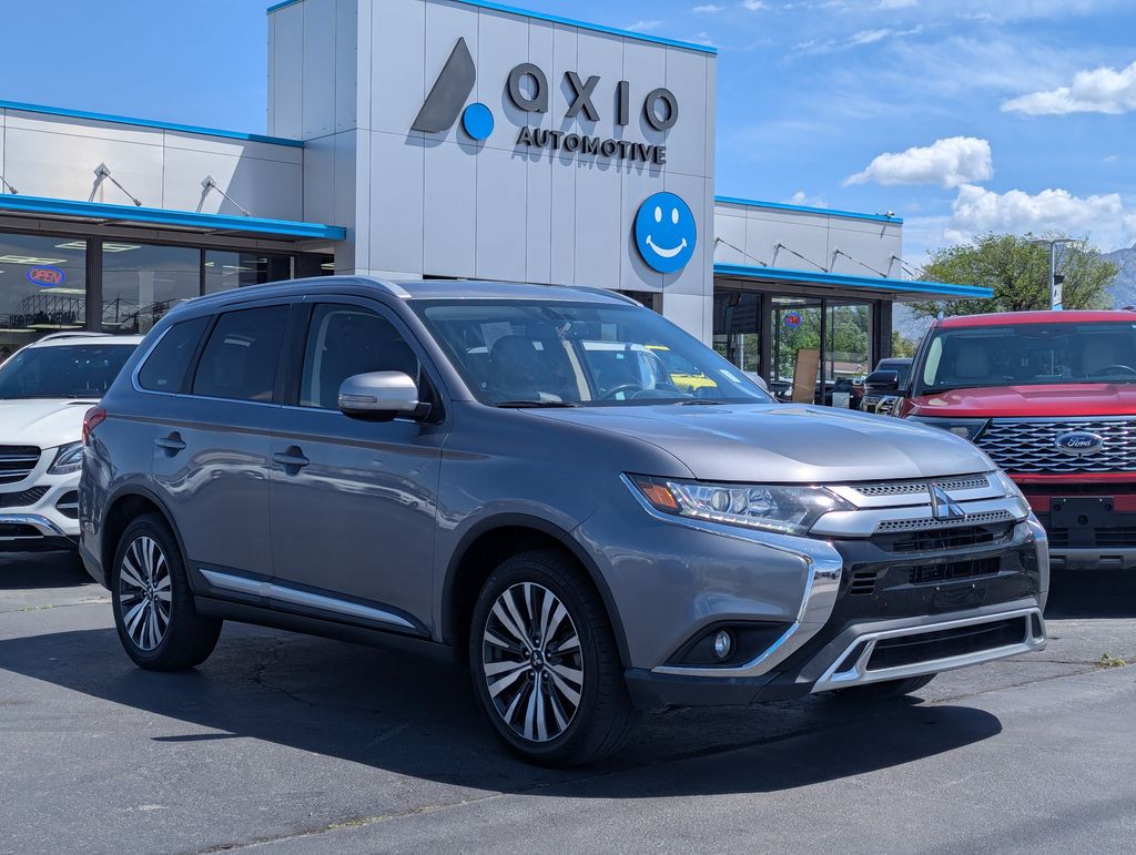 2019 Mitsubishi Outlander SEL FWD's photo