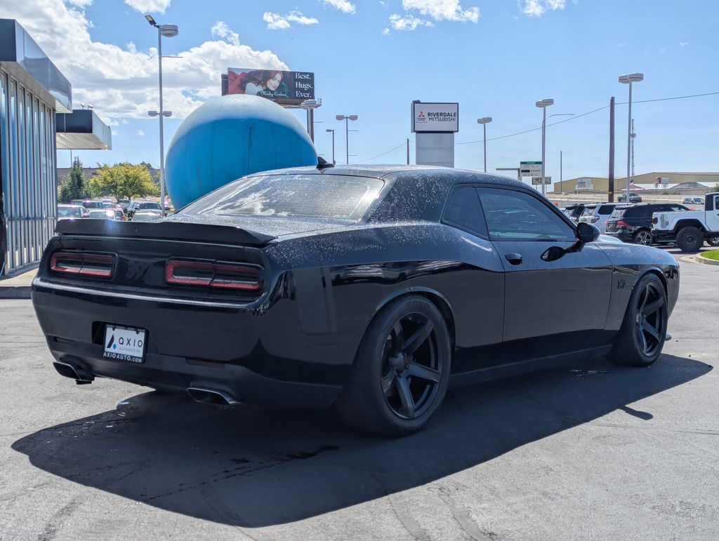 2015 Dodge Challenger R/T Scat Pack photo 4