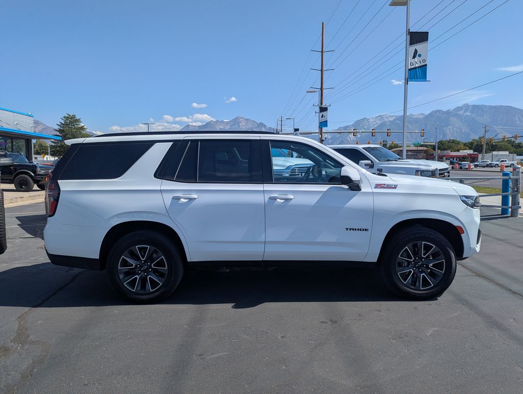 2022 Chevrolet Tahoe Z71 photo 2