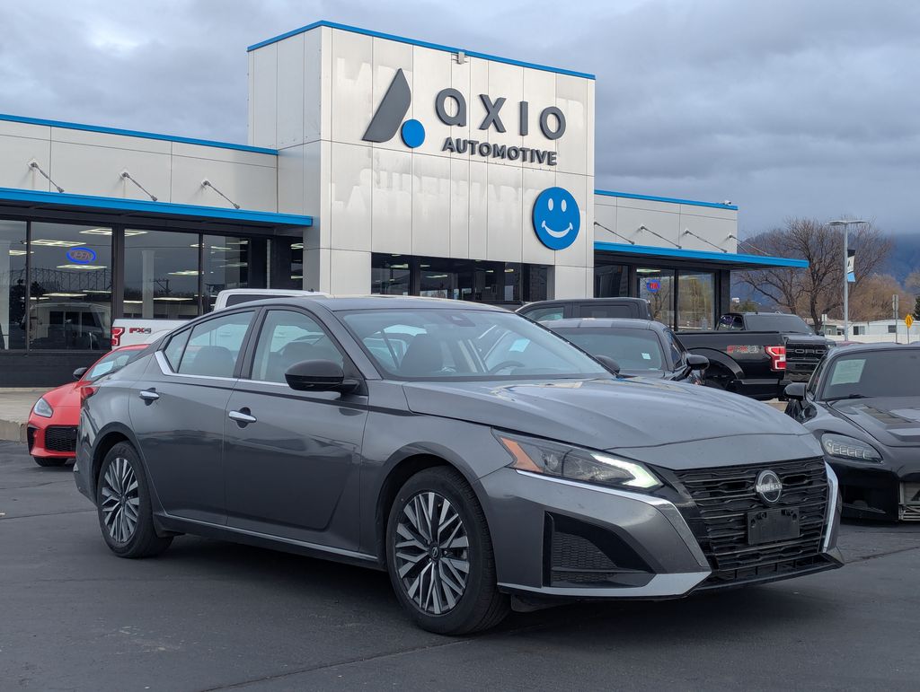 2024 Nissan Altima SV