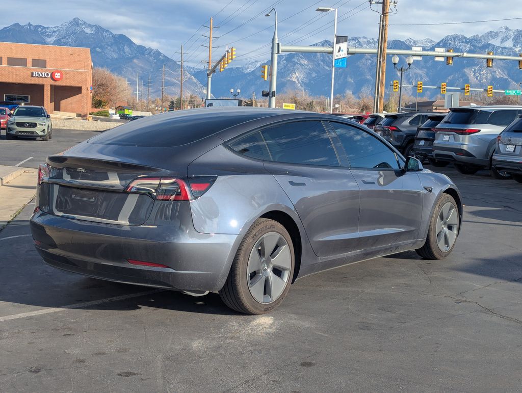 2023 Tesla Model 3 photo 3