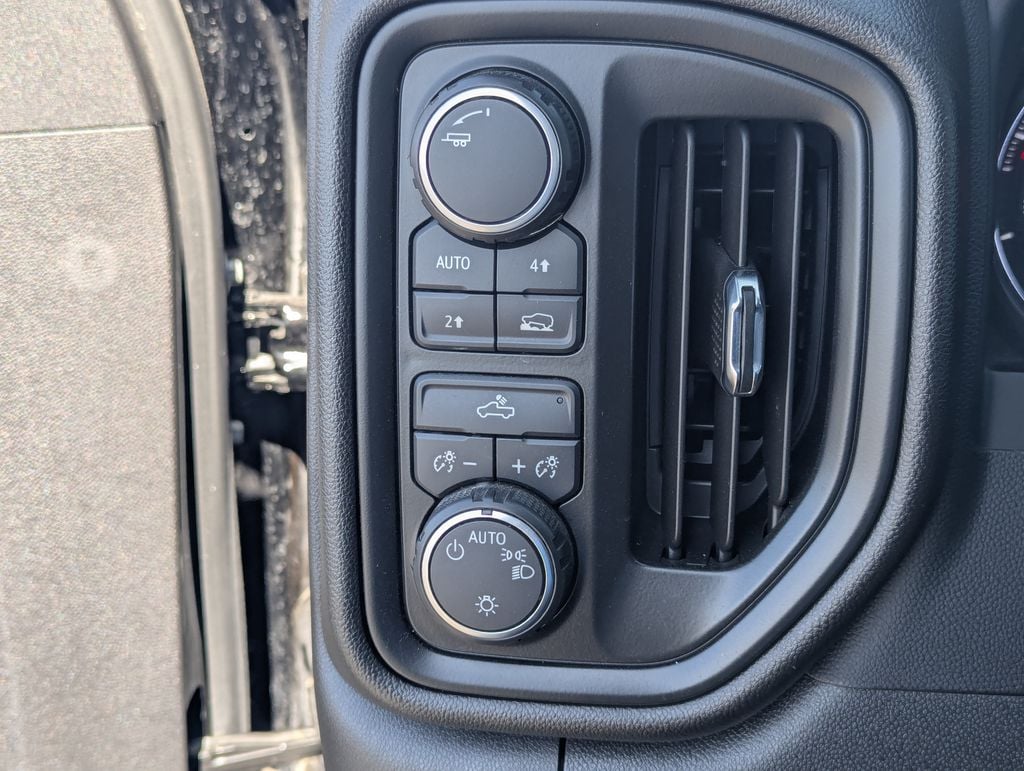 2022 Chevrolet Silverado 1500 Custom - Photo 21