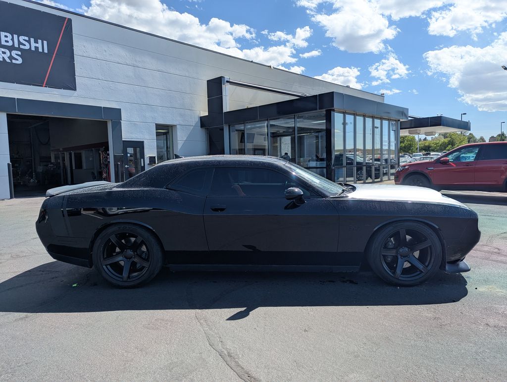 2015 Dodge Challenger R/T Scat Pack photo 2