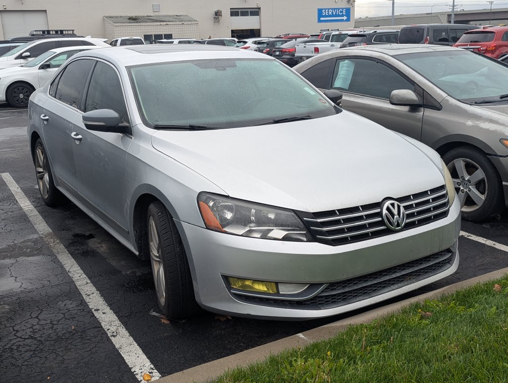 2013 Volkswagen Passat 2.0L TDI SEL Premium Sedan