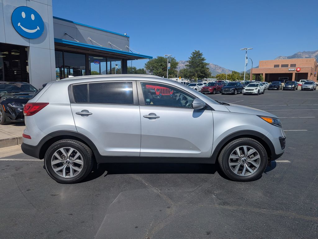 2015 Kia Sportage LX photo 2