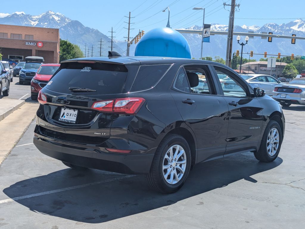 2019 Chevrolet Equinox LT photo 4