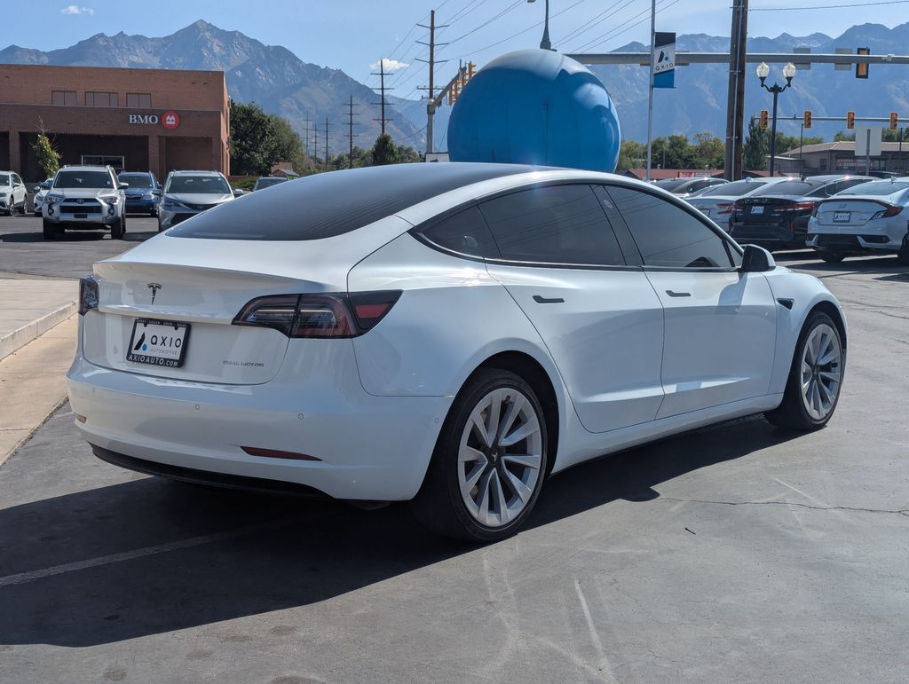2022 Tesla Model 3 Long Range photo 4