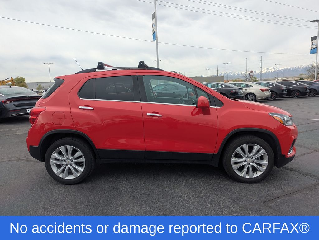 2020 Chevrolet Trax Premier photo 2