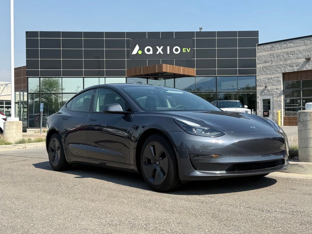 2022 Tesla Model 3 Long Range Dual Motor All-Wheel Drive's photo
