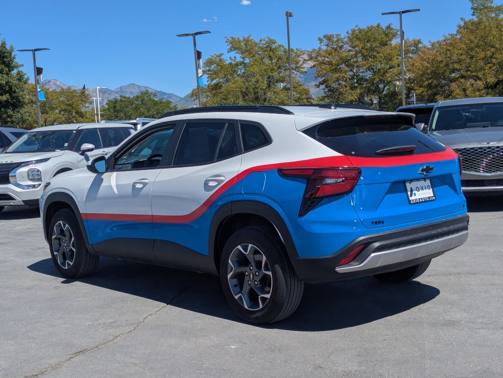 2024 Chevrolet Trax LT - Photo 9