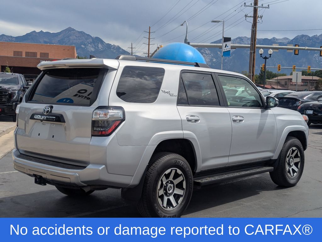 2024 Toyota 4Runner TRD Off-Road Premium photo 3