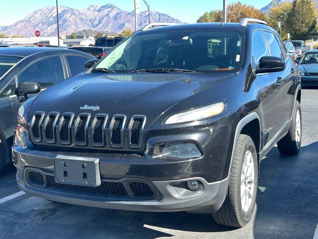 2014 Jeep Cherokee Latitude photo 2