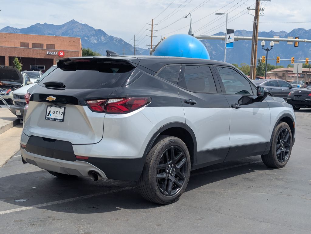 2022 Chevrolet Blazer 2LT photo 2