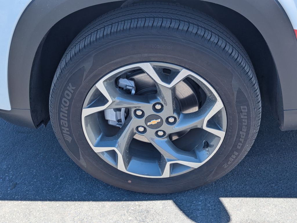 2024 Chevrolet Trax LT - Photo 15