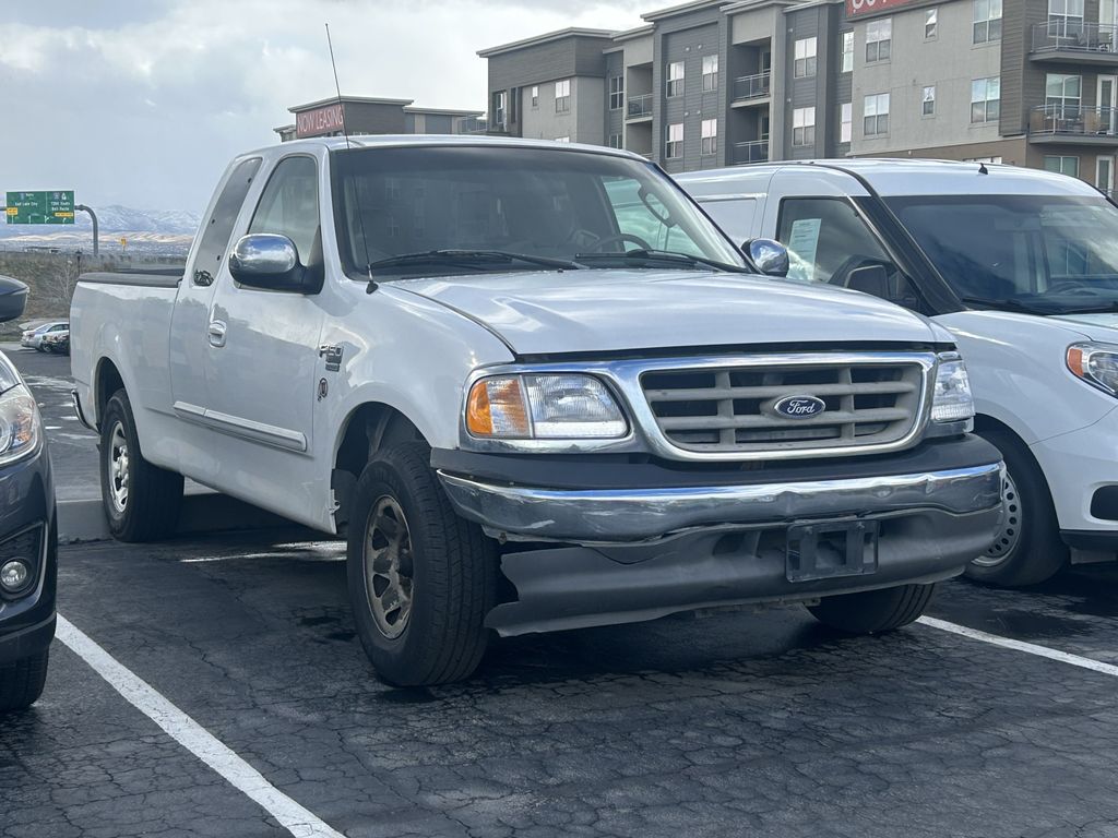 2002 Ford F-150 Lariat SuperCab SWB Styleside's photo