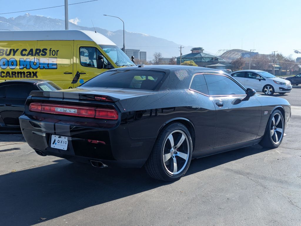 2012 Dodge Challenger SRT8 392 photo 3