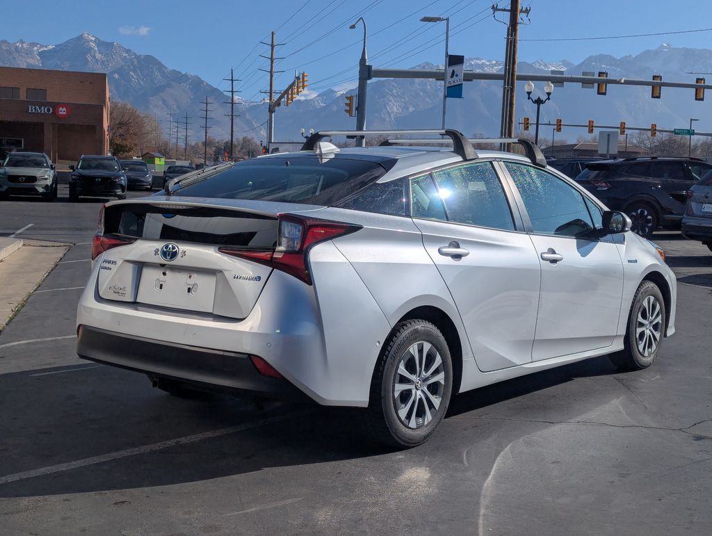 2020 Toyota Prius photo 3
