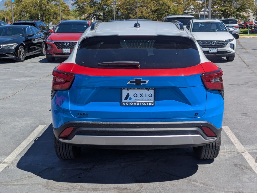 2024 Chevrolet Trax LT - Photo 6