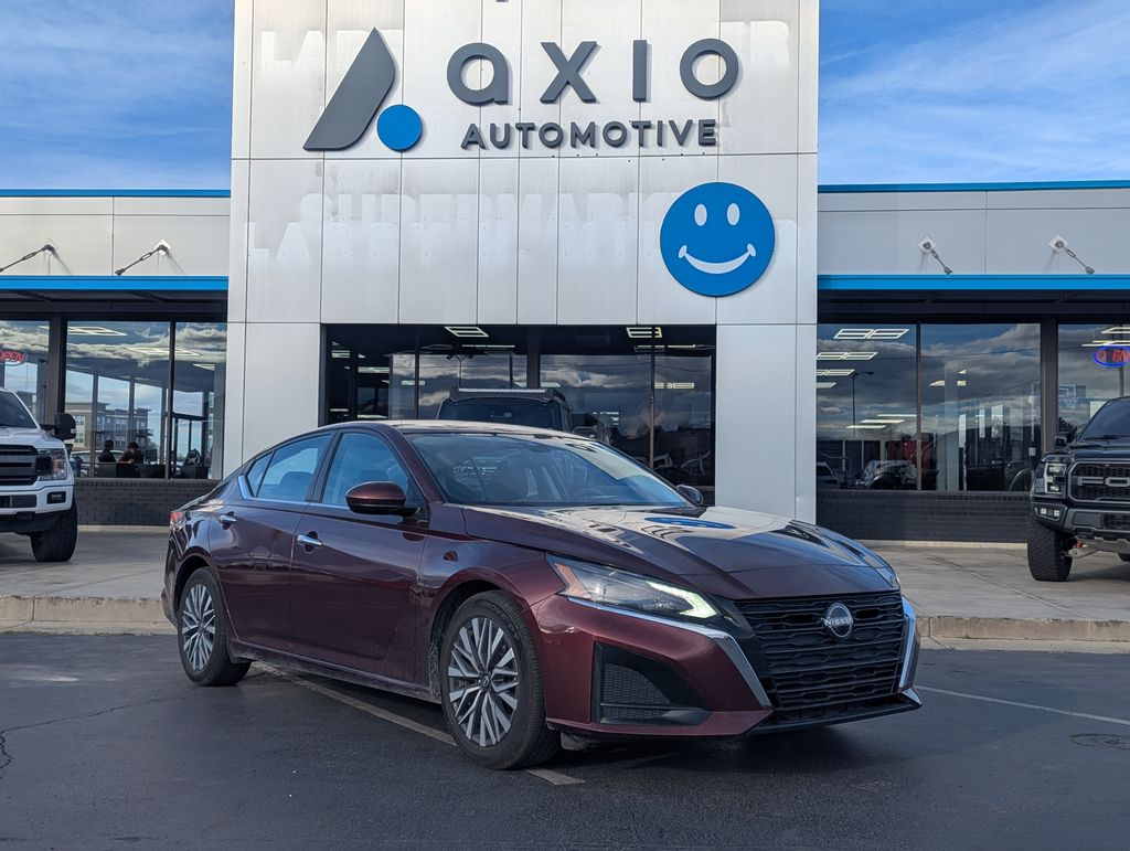 2023 Nissan Altima SV