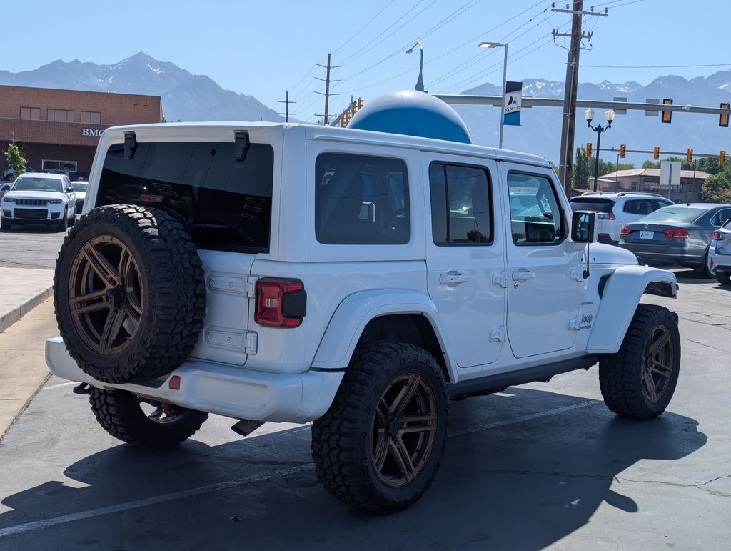 2020 Jeep Wrangler Unlimited Sahara photo 4
