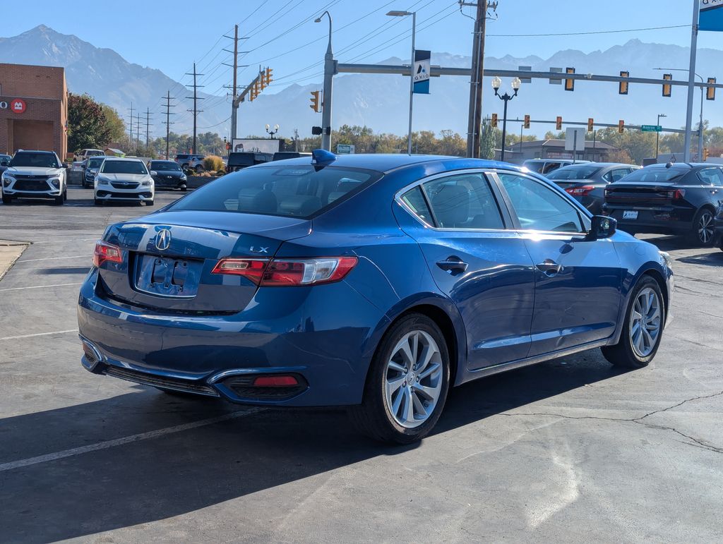 2017 Acura ILX Base photo 2