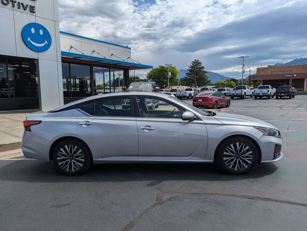 Used 2023 Nissan Altima SV with VIN 1N4BL4DV9PN343342 for sale in Sandy, UT