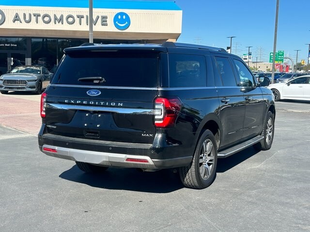 2022 Ford Expedition MAX Limited photo 3