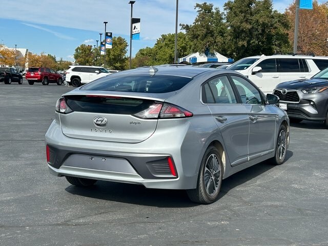 2021 Hyundai Ioniq Plug-In Hybrid SEL photo 3