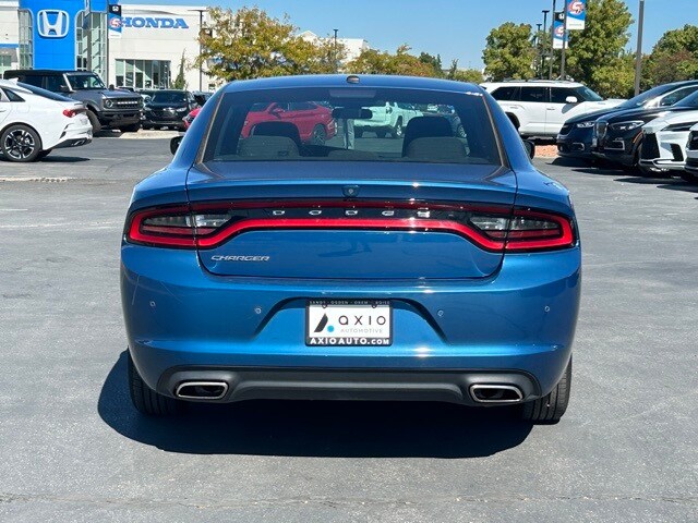 2020 Dodge Charger SXT photo 4