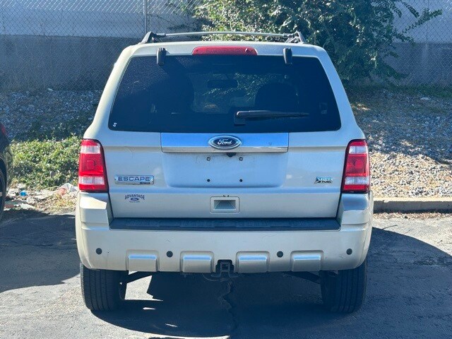 2010 Ford Escape Limited photo 4