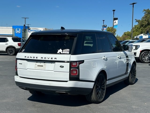 2018 Land Rover Range Rover SuperCharged photo 3