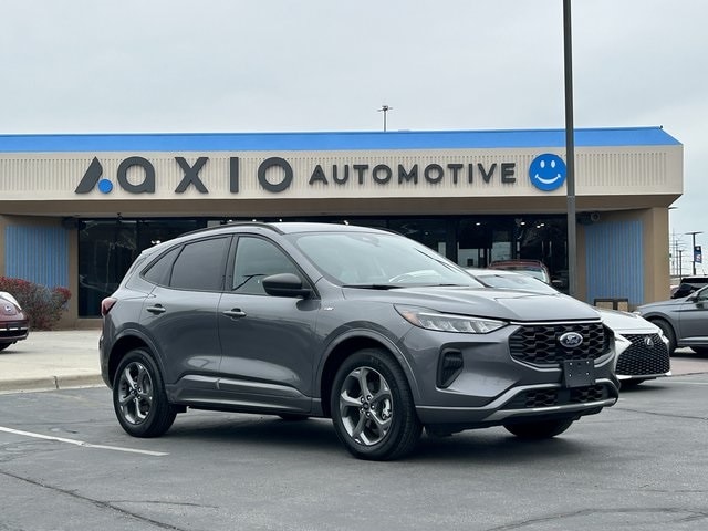 2023 Ford Escape ST-Line's photo