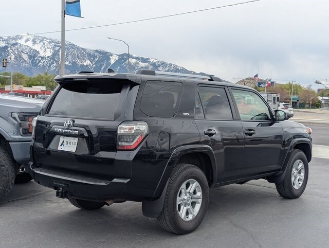 2024 Toyota 4Runner SR5 photo 3
