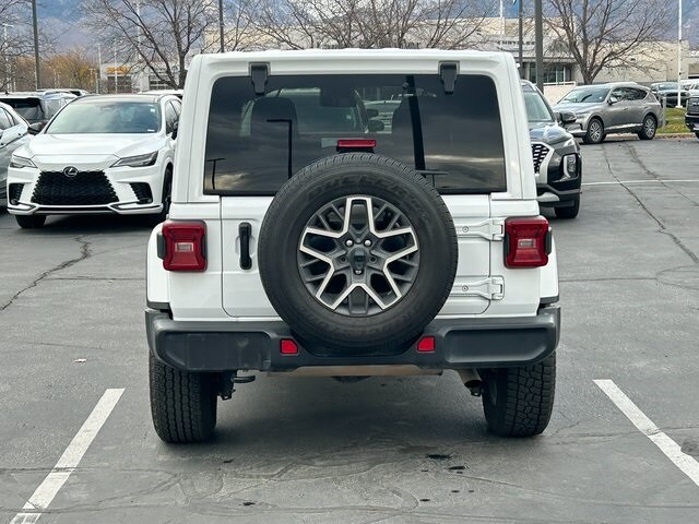 2024 Jeep Wrangler Sahara photo 4