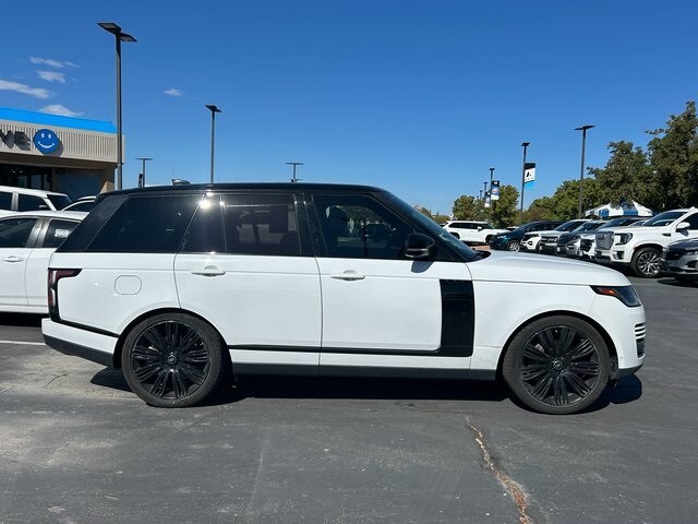 2018 Land Rover Range Rover SuperCharged photo 2