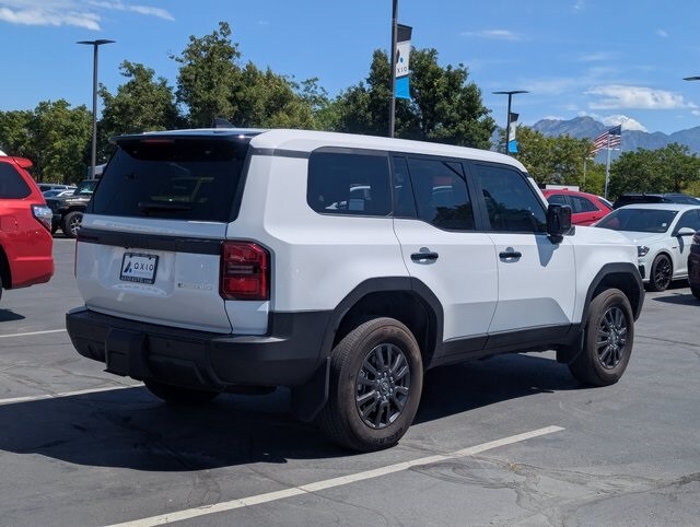 2025 Toyota Land Cruiser Base photo 3