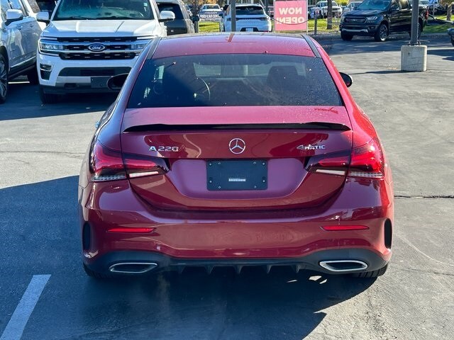 2021 Mercedes Benz A 220 4MATIC photo 4