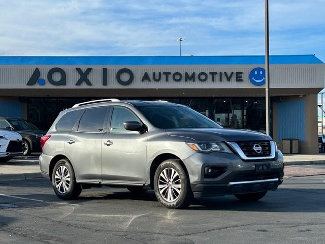 2019 Nissan Pathfinder SV
