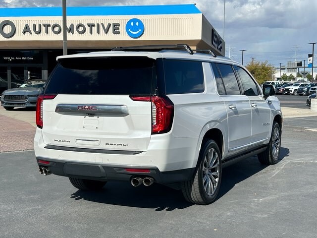 2021 Gmc Yukon XL Denali photo 3