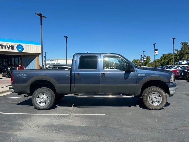 2005 Ford F-250 XLT photo 2