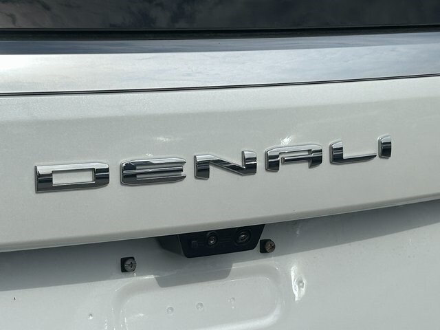 2025 Gmc Yukon XL Denali photo 3