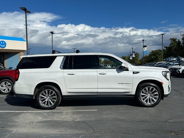 2021 Gmc Yukon XL Denali photo 2