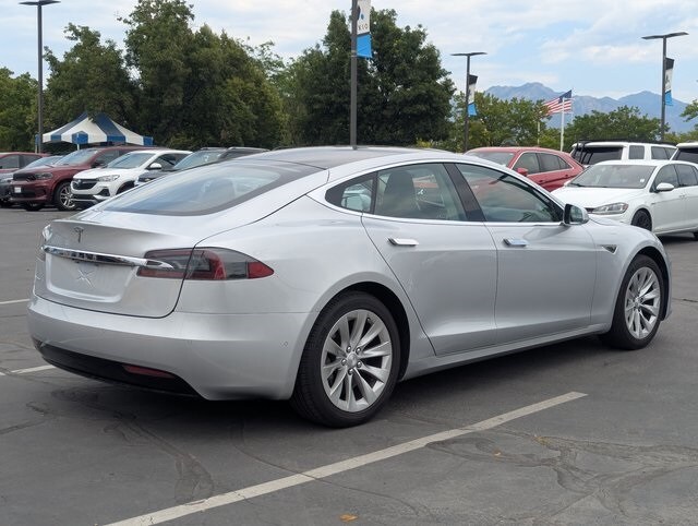 2016 Tesla Model S photo 3