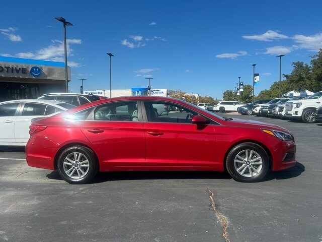 2017 Hyundai Sonata SE Eco photo 2