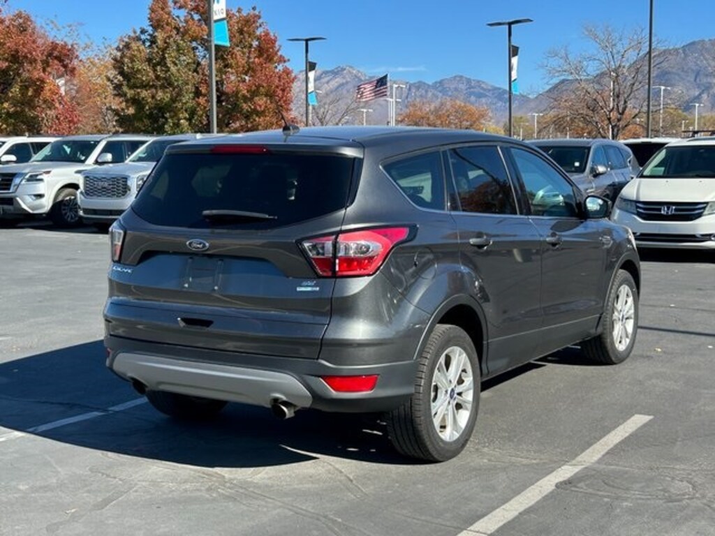 Used 2017 Ford Escape SE SUV