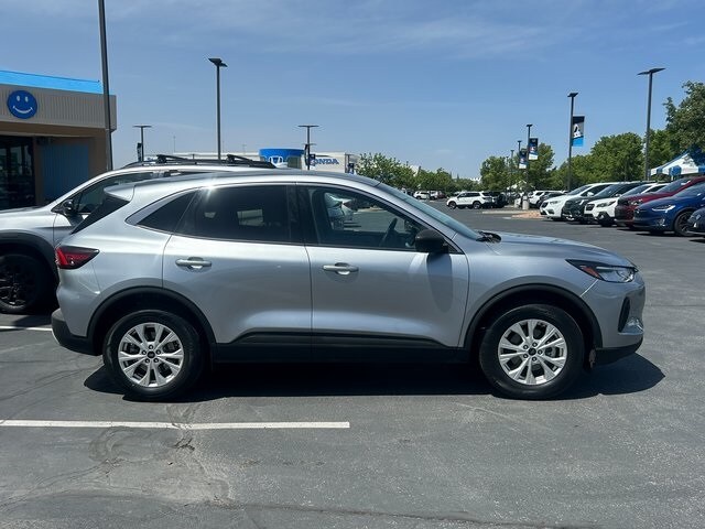 2023 Ford Escape Active photo 2