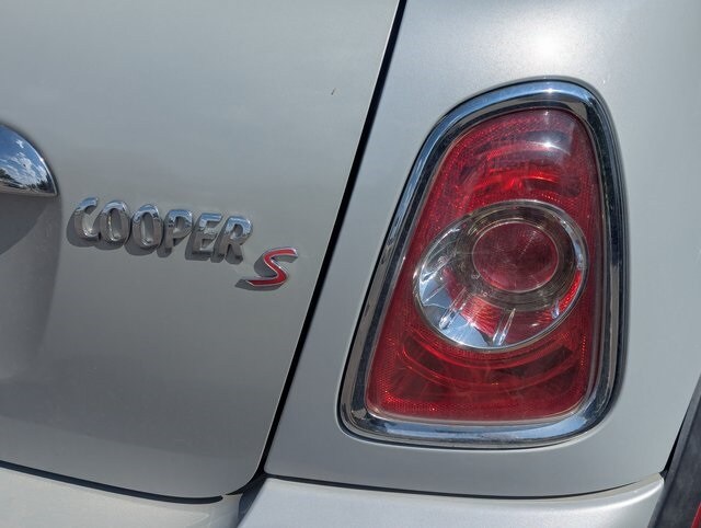 2013 Mini Cooper Base Convertible photo 3